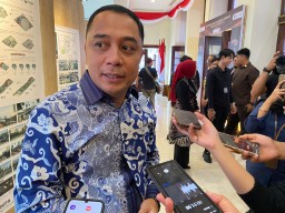 Lebih Mesra dengan Khofifah daripada Risma, Begini Kata Eri Cahyadi