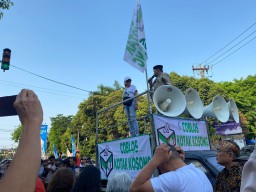 Warga Surabaya Mulai Protes dan Deklarasikan Dukung Kotak Kosong