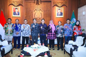 Pemprov Jatim Komitmen Tingkatkan Peringkat Indeks Masyarakat Digital