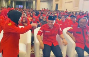 Risma Jaga Kesolidan Partai: Jangan Adu Domba Saya dengan Eri Cahyadi