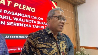KPU Surabaya Minta Paslon Tunggal Eri Cahyadi-Armuji Segera Serahkan Rekening Dana Kampanye
