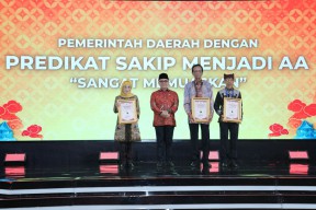 Gunakan Teknologi AI, Surabaya Kota Pertama Raih SAKIP 'AA'