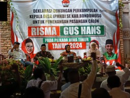 Risma Sebut Pengentasan Kemiskinan Bukan Dari Bantuan Sosial