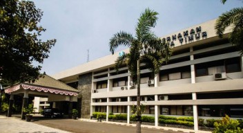 KPK Geledah Dinas Peternakan Jatim, Ada Apa?