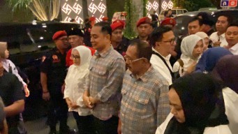 Debat Perdana Lawan Kotak Kosong, Eri Cahyadi Sampaikan Ini