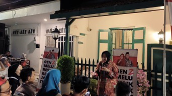 Gen Z Jawa Timur Dukung Risma-Gus Hans dan Eri Cahyadi-Armuji