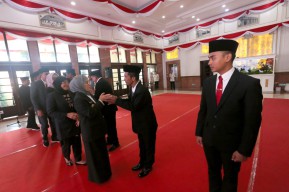 Pjs Restu Novi Rotasi Enam Pejabat Pemkot Surabaya