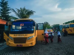 Minimalisir Kecelakaan, Bus Sekolah Surabaya Layani 5 Ribu Siswa Selama November 2024