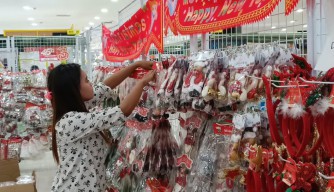 Pasar Atum Mall, Surga Dekorasi Natal di Surabaya
