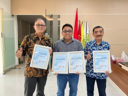 Komitmen Perkuat Tata Kelola TI, DSI YPTA Raih Empat Sertifikat Internasional