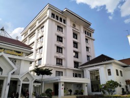 Sekwan Angkat Bicara Soal Dugaan Korupsi Gedung Baru DPRD Surabaya