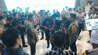 Kapolri dan Panglima TNI Pastikan Pengamanan Natal di Surabaya
