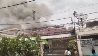 Kebakaran Rumah Mewah di Dharma Husada Indah, Diduga Korsleting Listrik