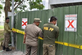 Delapan Bangunan di Surabaya Barat Disegel Satpol PP, Ini Sebabnya