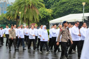 Khofifah-Emil Siap Pimpin Jatim, Latihan Baris Berbaris Menuju Pelantikan