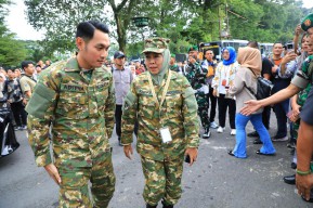 Gubernur Khofifah Ikuti Retret Kepala Daerah di Akmil Magelang