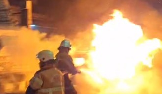 Hendak Mudik Lebaran, Mobil Sewaan Terbakar di Pucang Sewu