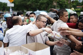 National Hospital Hadirkan Medical Check-Up Khusus Pemudik dan Berbagi Takjil