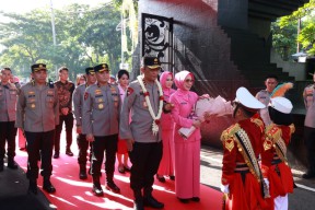 Resmi Jabat Kapolda Jatim, Berikut Profil Irjen Pol Nanang Avianto