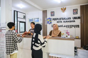 Gen Z Disasar, Surabaya Andalkan Aplikasi dan VR untuk Revitalisasi Perpustakaan