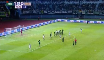 Bermain 10 Pemain, Persebaya Menang Atas Madura United