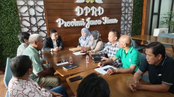 Gaji Tak Dibayar, 32 Eks Pekerja PT DSA Rungkut Gugat Rp 1 Miliar