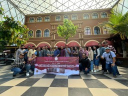 YPTA Surabaya Tanamkan Semangat Nasionalisme lewat Ziarah dan Refleksi Kebangsaan di Blitar