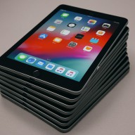 Pengadaan iPad Rp900 Juta DPRD Surabaya Diduga Tanpa Tender, AMI: Potensi Korupsi Negara