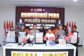5 Pengedar Uang Palsu Lintas Provinsi Ditangkap, 2 di Antaranya Kepala Desa   