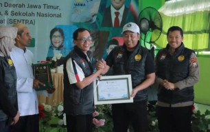 Polda Jatim Bersama Unesa Deklarasi Wujudkan Ketahanan Pangan   