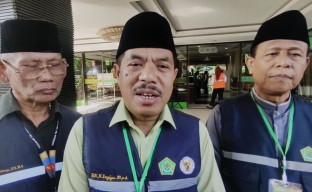 Puncak Haji Tiba, PPIH Imbau Jemaah Embarkasi Surabaya Jaga Kesehatan