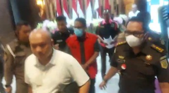 Gratifikasi Rp3,6 Miliar, Pejabat Dinas PU Bina Marga Surabaya Ditahan