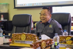 Komisi A DPRD Surabaya Minta Razia Jam Malam Tidak Intimidatif