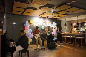 Aston Inn Jemursari Gelar Dua Event Musik Peringati Hari Musik Dunia   