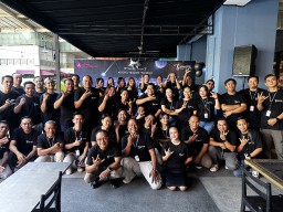 ARTOTEL TS Suites Surabaya Rayakan HUT ke-3 Bersama Karyawan dan Mitra