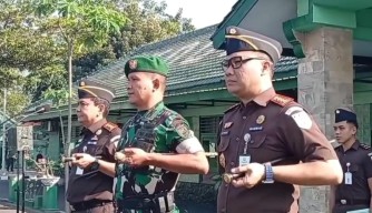 TNI-Kejari Surabaya Perkuat Koordinasi Keamanan dan Penegakan Hukum