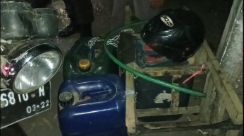 Penimbunan BBM di Jember Terungkap, Delapan Orang Diamankan