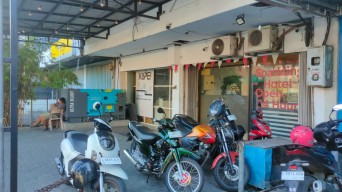 Polisi Gerebek Hotel Sparkling Surabaya, Diduga Ada Prostitusi Terselubung