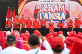 Rayakan HUT ke-64, Bank Jatim Gandeng Pemkot Surabaya Gelar Senam Sehat Lansia