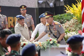 Kapolri Resmikan Patung Moehammad Jasin di Surabaya