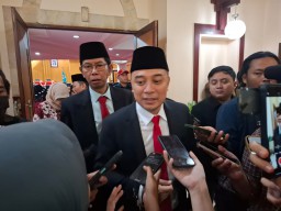 Buntut Demo Ricuh Jakarta, Wali Kota Eri Imbau Pendemo di Surabaya Tak Rusak Fasilitas