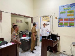 Pungli Adminduk Terbongkar di Kelurahan Kebraon, Pegawai Diminta Kembalikan Uang