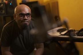 Seniman Surabaya ini Punya Cara Pandang Berbeda Soal Hubungan DKS dan Pemkot