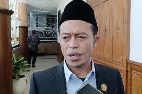 DPRD Jatim Desak KPI Evaluasi Tayangan Trans7 Soal Pesantren