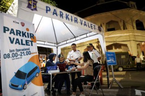 Parkir Valet Hadir di Tunjungan Romansa, Tarif Mulai Rp10 Ribu