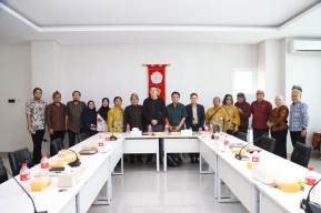 Perkuat Kerja Sama Global, Untag Surabaya Undang Akademisi Australia dan Filipina