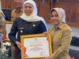 Wali Kota Mojokerto Sabet Penghargaan Pembina Siskamling Terbaik V Jatim