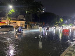 3 Jam Diguyur Hujan Deras, Surabaya Pusat Bebas Genangan