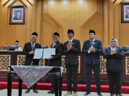 APBD Surabaya 2026 Disepakati Rp12,7 Triliun, Fokus Infrastruktur dan Sosial