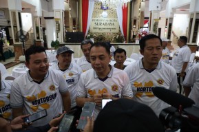 Pemkot Surabaya Siapkan Sanksi Blacklist bagi Kontraktor Tak Gunakan Tukang Lokal